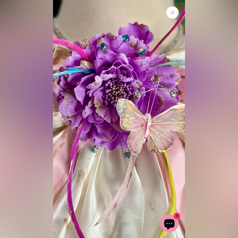 DERBY DAY "BOWlo" on sparkly cord. Handmade - Picture 2 of 12
